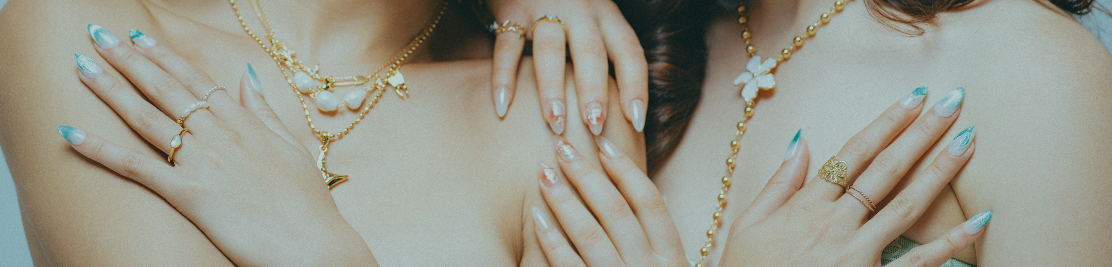 Pinkie_Promise_Featured_Collection_Mermaid_Nails_Set