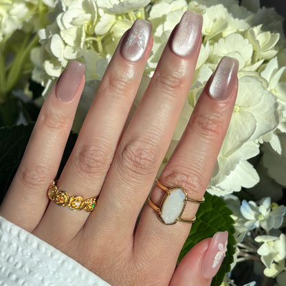 Pinkie Promise Nails Press-Ons Reusable Best Press-on Nails Salon Quality Nails at home Hand Image Chloe Medium Squoval Nail Set Press-On Nails Chrome Glittery Sparkly nails